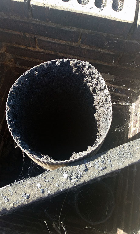 Deshollinado, Limpieza y Reparación de Chimeneas - foto 5